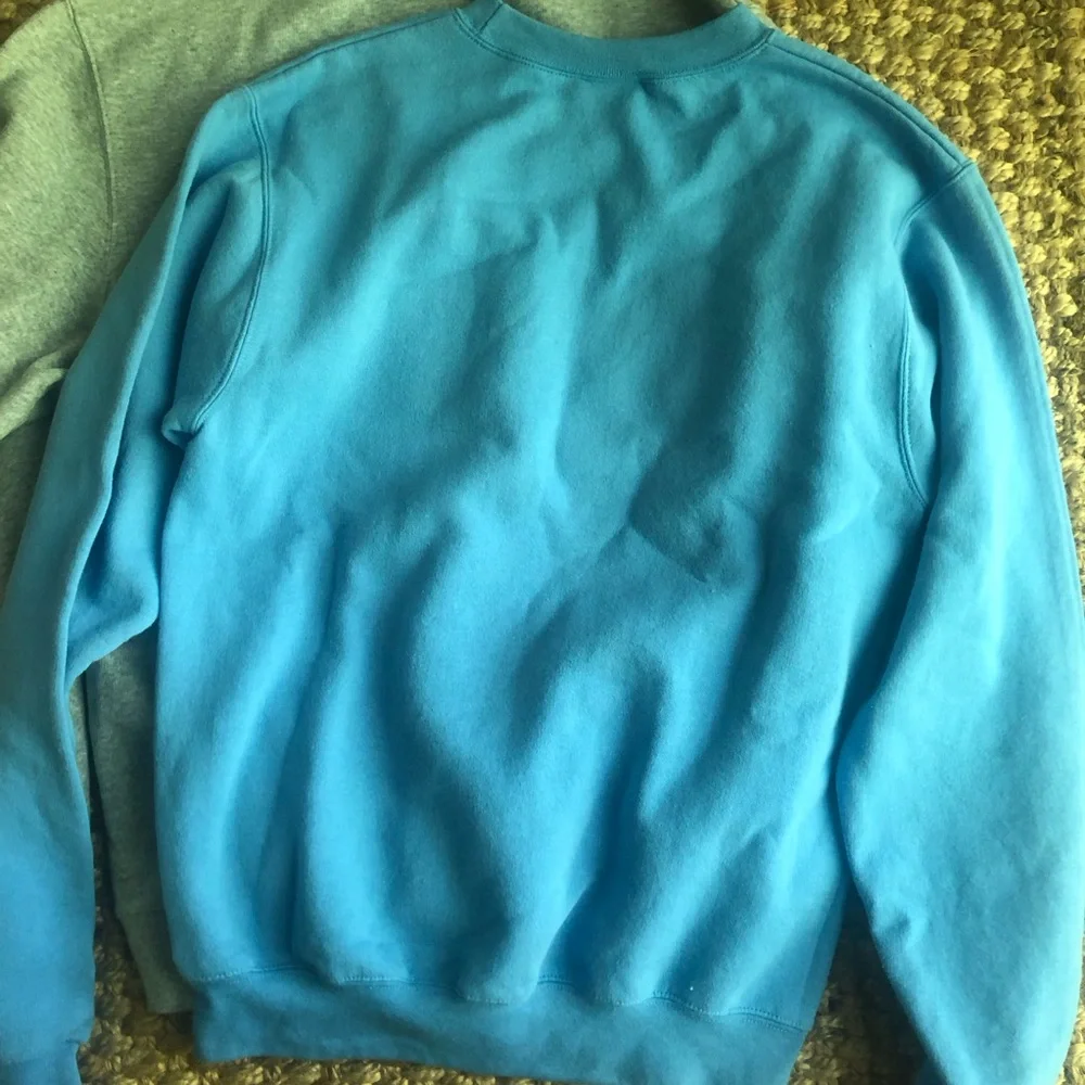 New: Set of Two Champion UNC Chapel Hill Tar Heel Sweatshirts. Size Small - Picture 9 of 14